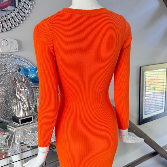NWOT 🧡 Vibrant Orange Long Sleeve Sweater Dress with Buttons - Picture 6 of 17